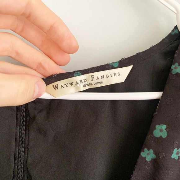 Wayward Fancies Eshakti Floral Square Neck Dress - Picture 6 of 16